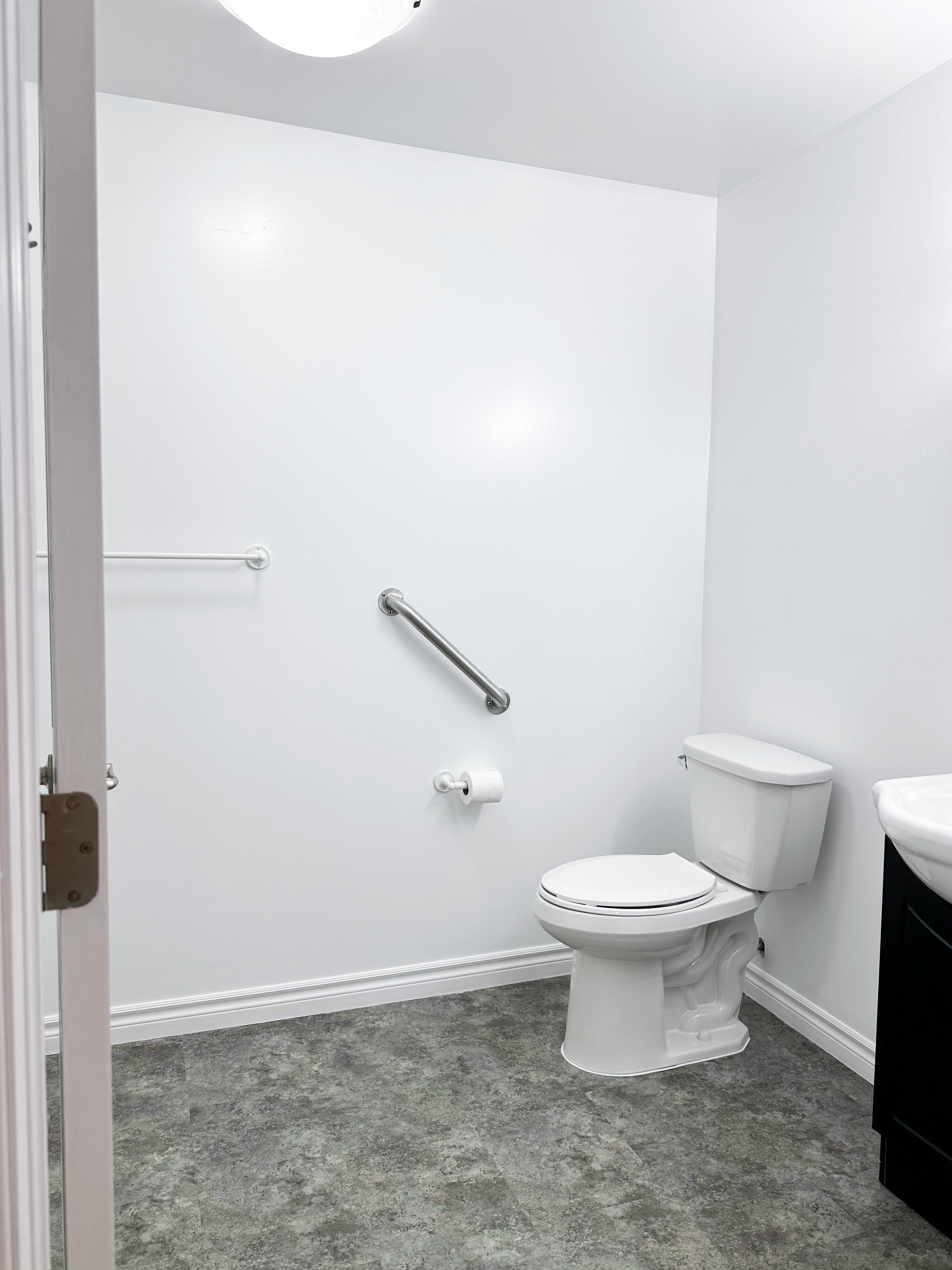 2 bedroom with garage - bathroom