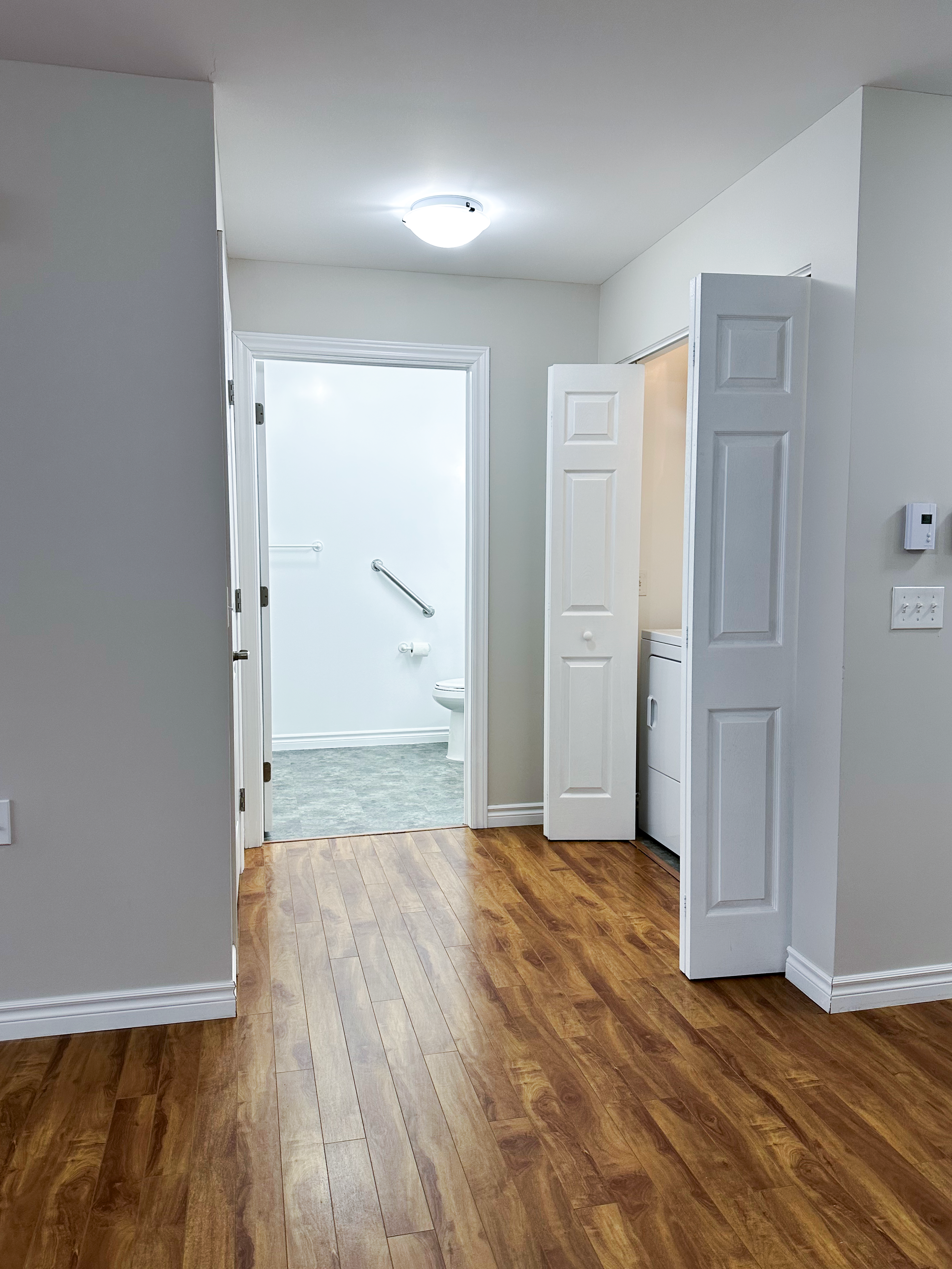 2 bedroom with garage - hallway