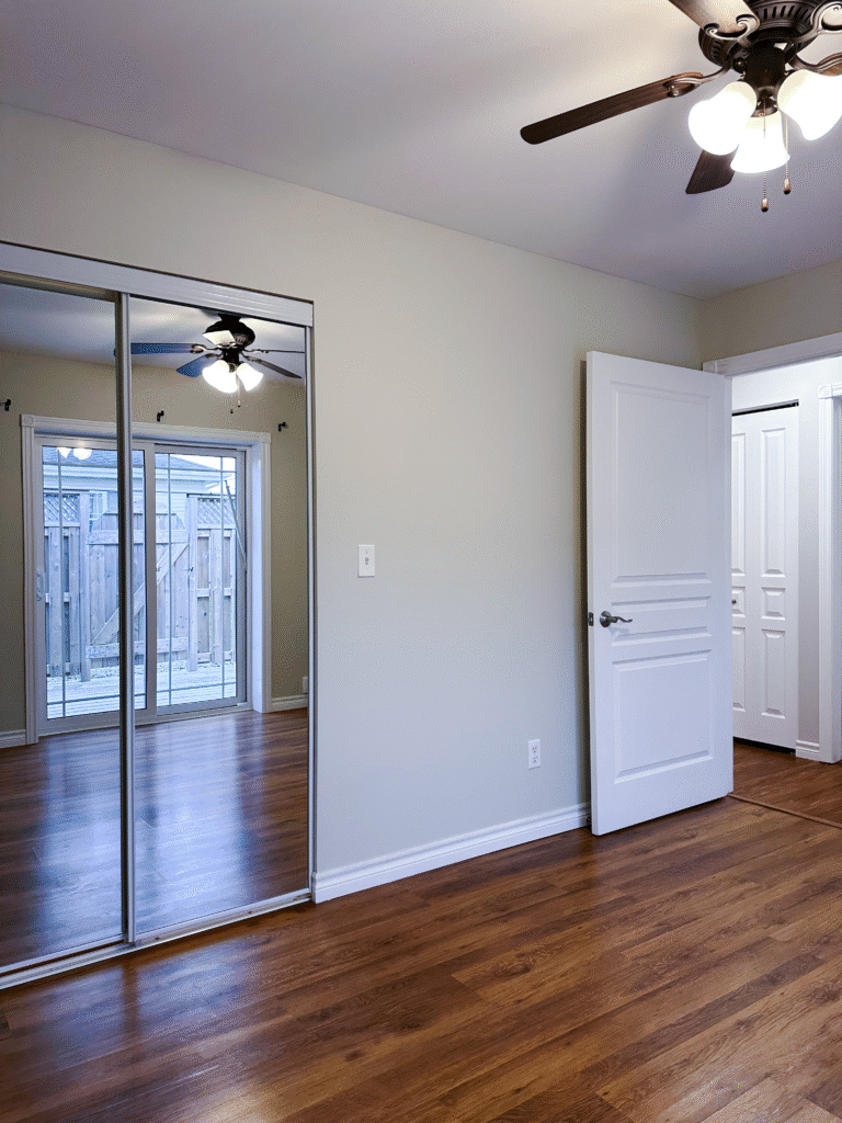 2 bedroom with garage - bedroom 1