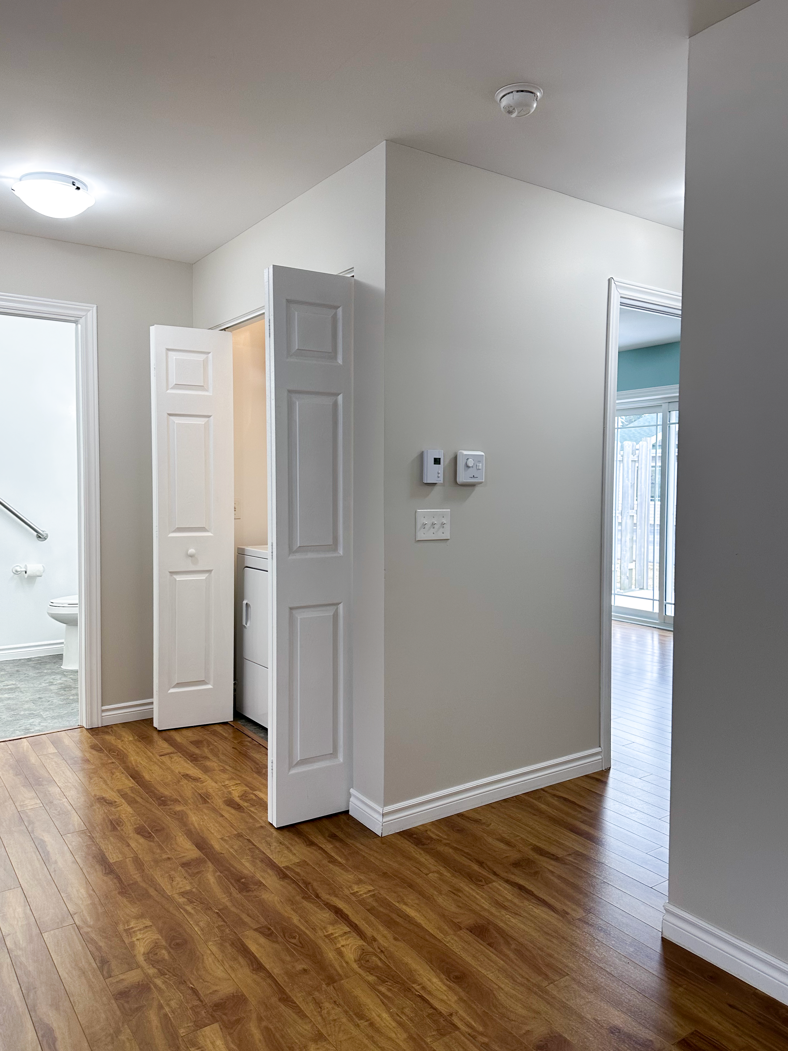 2 bedroom with garage - hallway